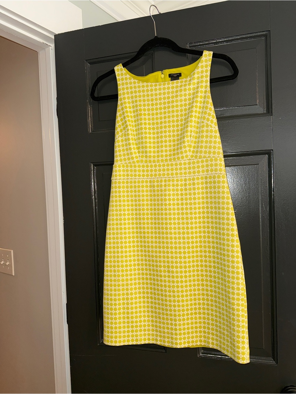 Ann Taylor Yellow and White Sleeveless Shift Dress